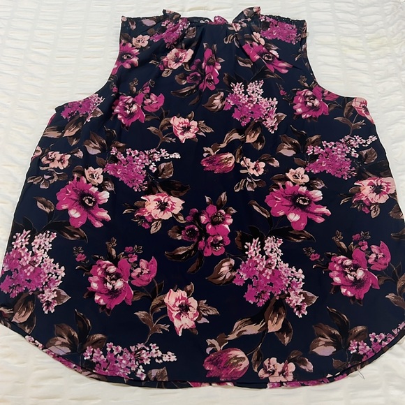 Bobeau Women's Sleeveless Floral Blouse - NWOT - Large - Picture 7 of 7